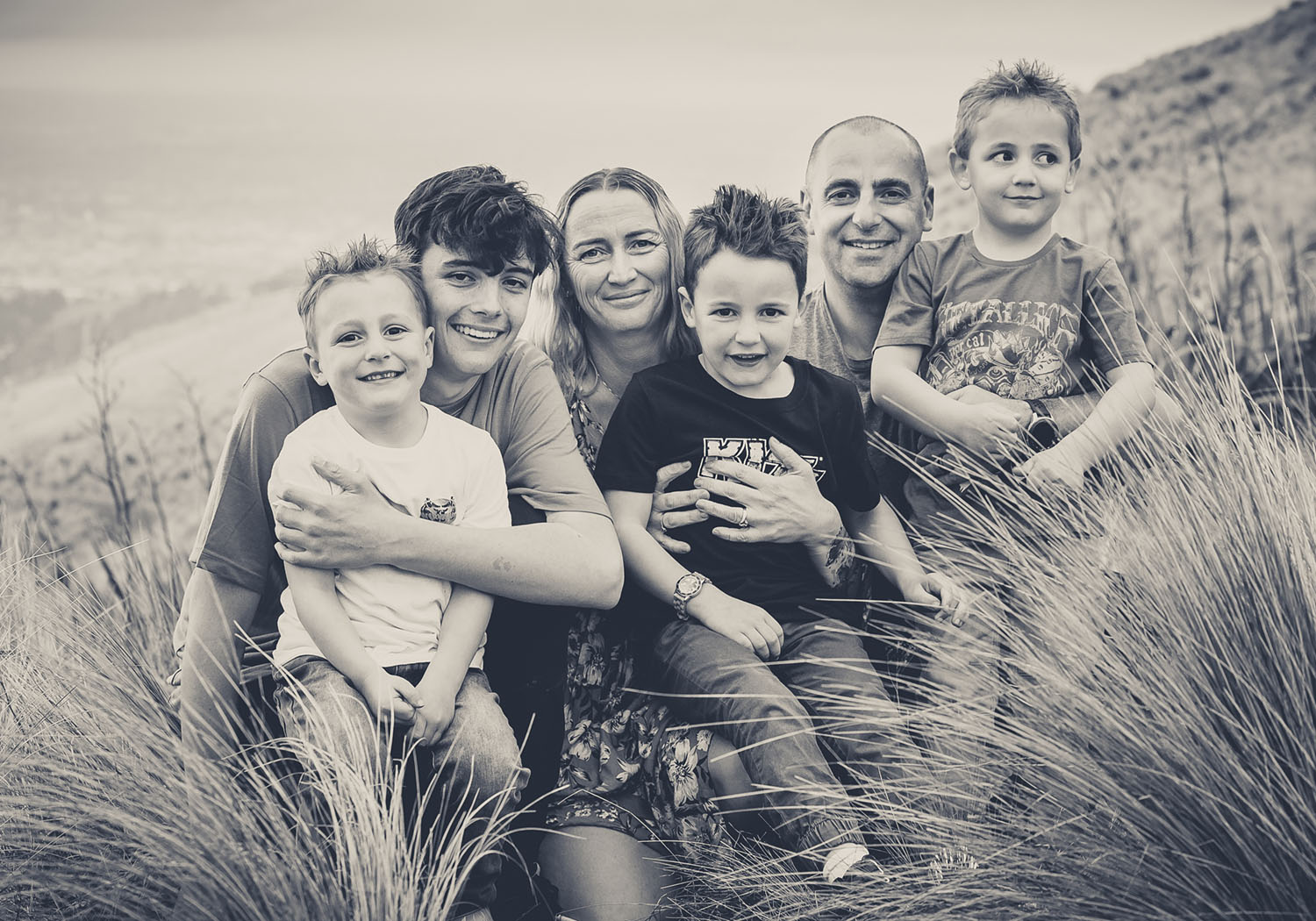 Etta Images Family Portraits Christchurch Ōtautahi Family in Port Hills
