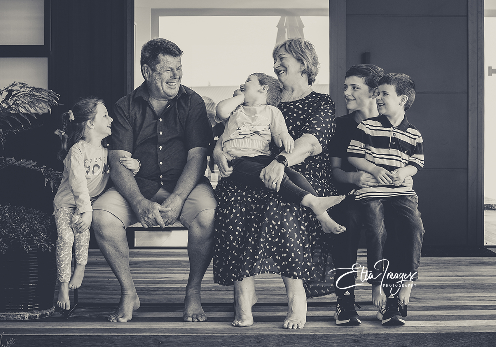 Family Portraits Christchurch, Etta Images, Professional Photographer Christchurch